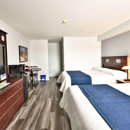 Econo Lodge Cabano Екстериор снимка
