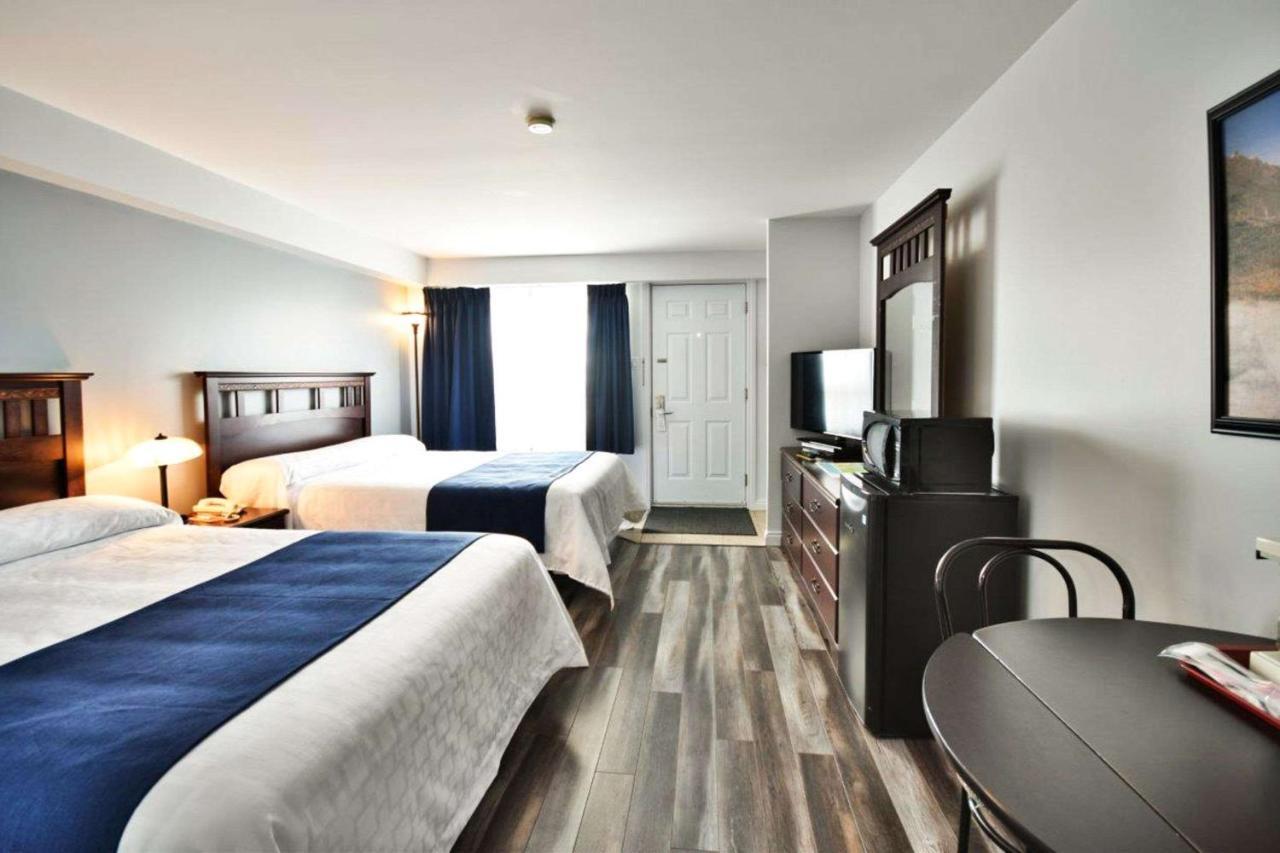 Econo Lodge Cabano Екстериор снимка