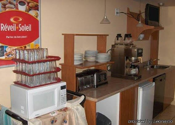 Econo Lodge Cabano Екстериор снимка
